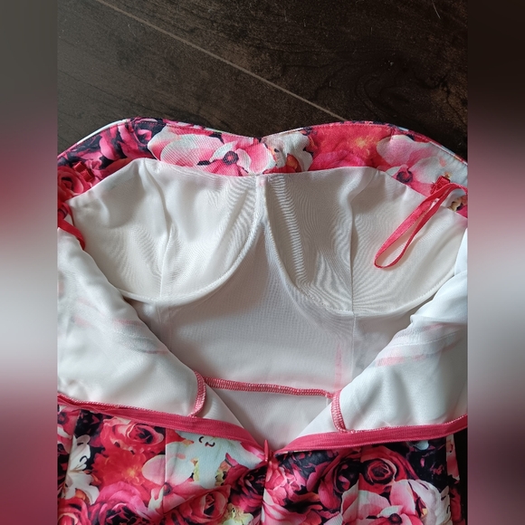 Floral Strapless Dress - Picture 6 of 6